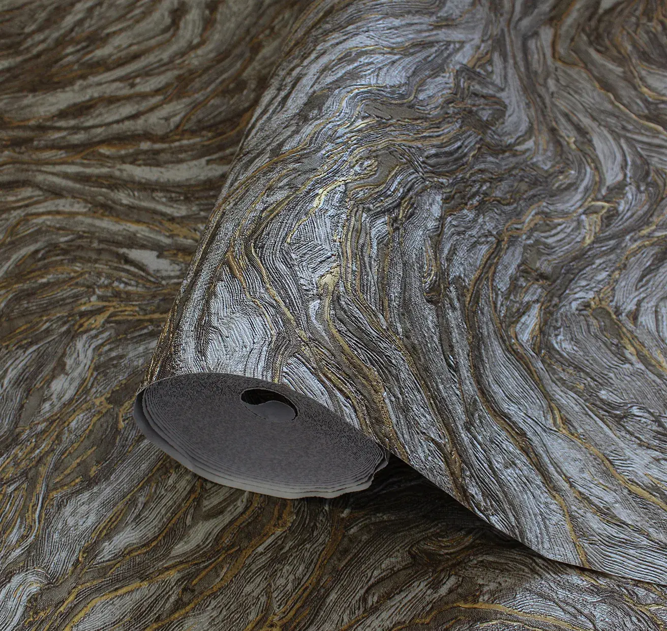 Gray Embossed Wallpaper – Understated Shimmer (24104-5)